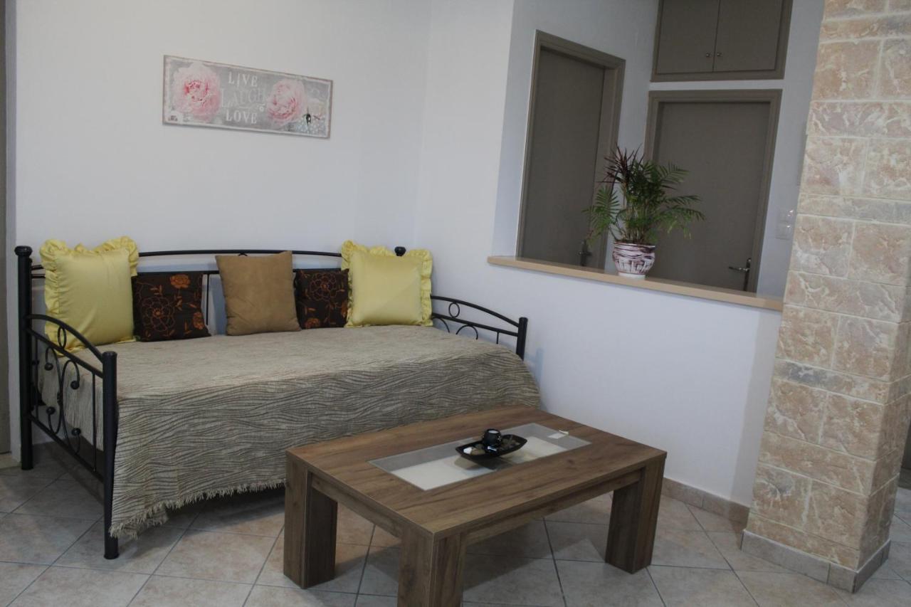 Vakis Apartments 5 Romanon 外观 照片
