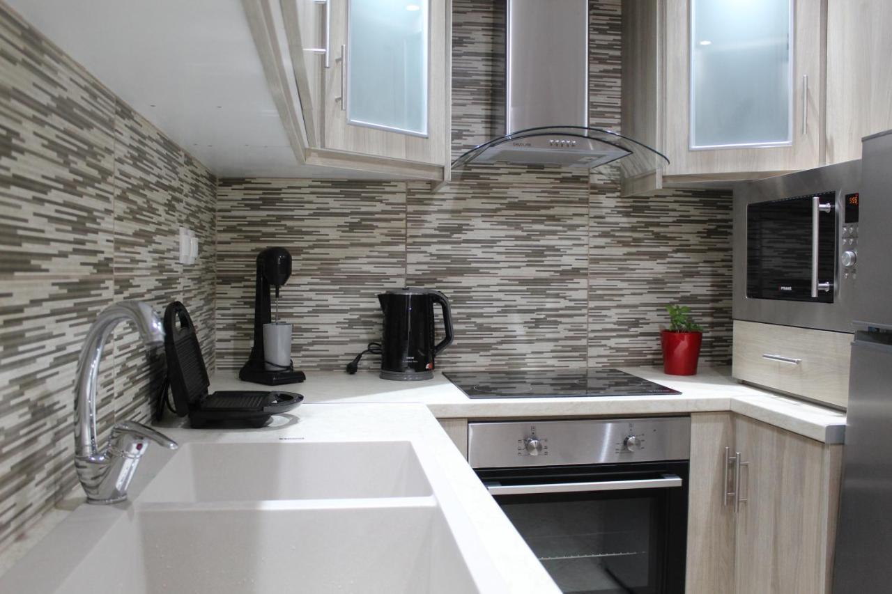 Vakis Apartments 5 Romanon 外观 照片